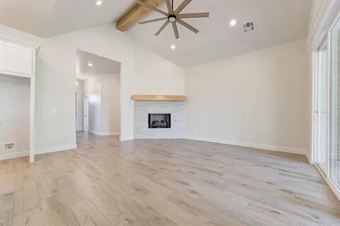 Building Photo - 3007 Pescara Dr