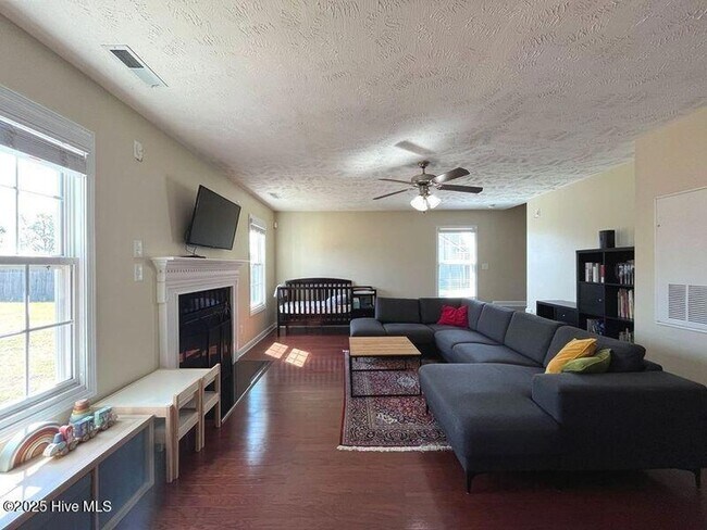 Building Photo - 229 Chamberlin Boulevard
