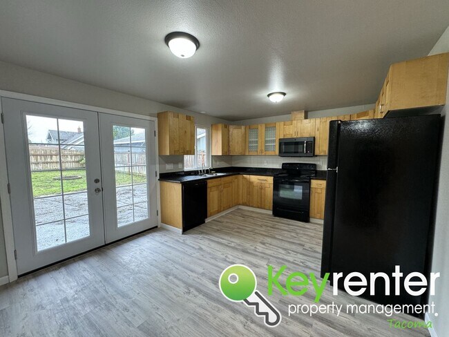 Building Photo - Must-have 3Bed/1Bath Tacoma Home + 50% Off...