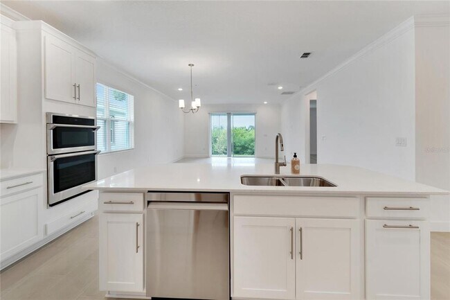 Building Photo - 943 Signet Dr