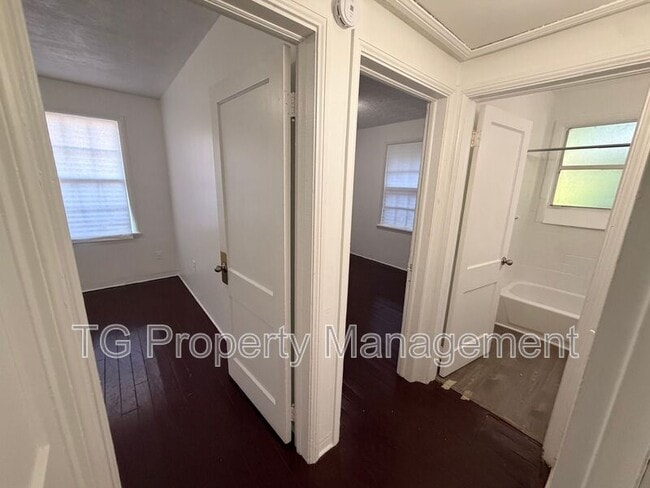 Building Photo - 6031 Transylvania Ave