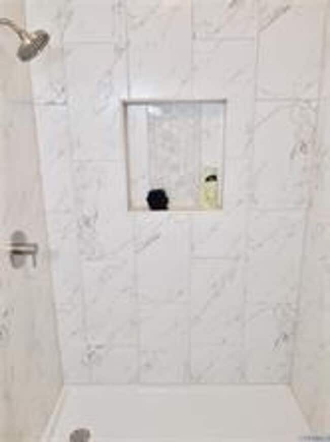 Building Photo - Beautifully renovated 2-story home with ensuite near Brookland Park Blvd