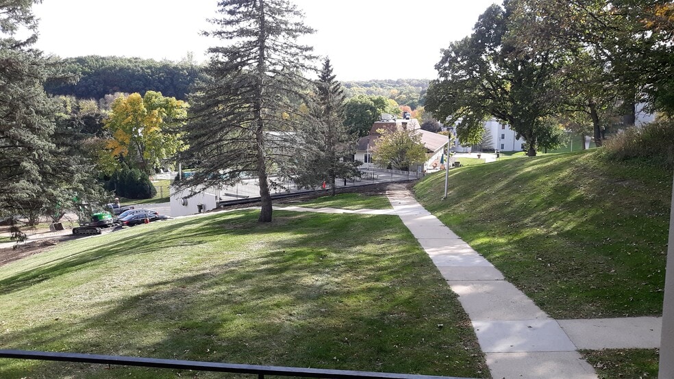 Building Photo - 362 Elton Hills Dr NW