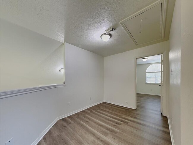Building Photo - 14815 Cygnus Ct