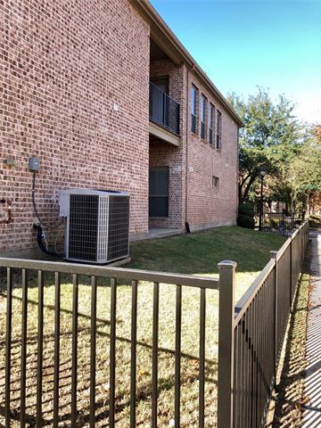 Building Photo - 6895 Pistoia Dr