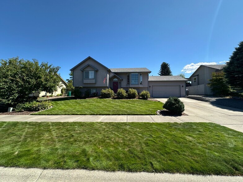 Primary Photo - 2819 S Newer Ct