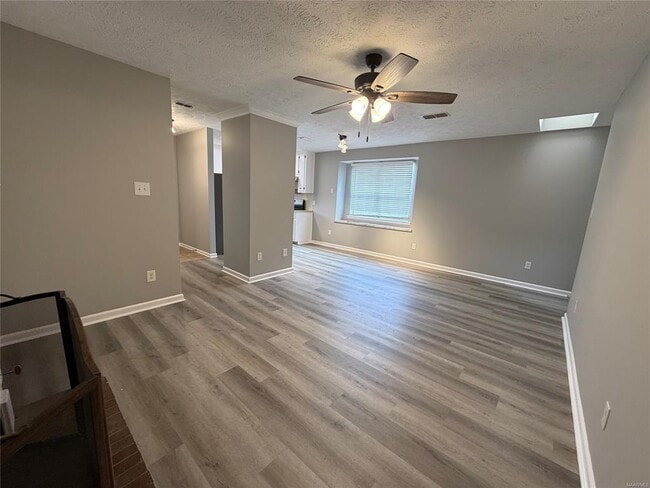 Building Photo - 463 Durden Rd