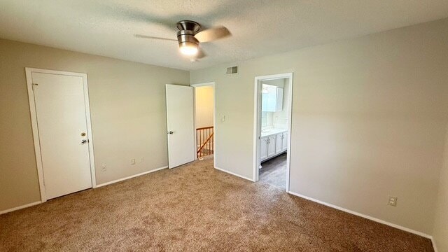 Building Photo - NORTH EAST SIDE 2 BEDROOM TOWNHOME AVAILABLE NOW!