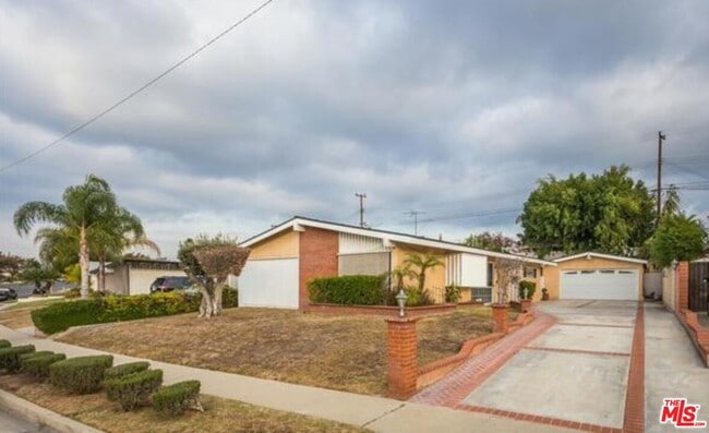 Building Photo - 12938 Biola Ave