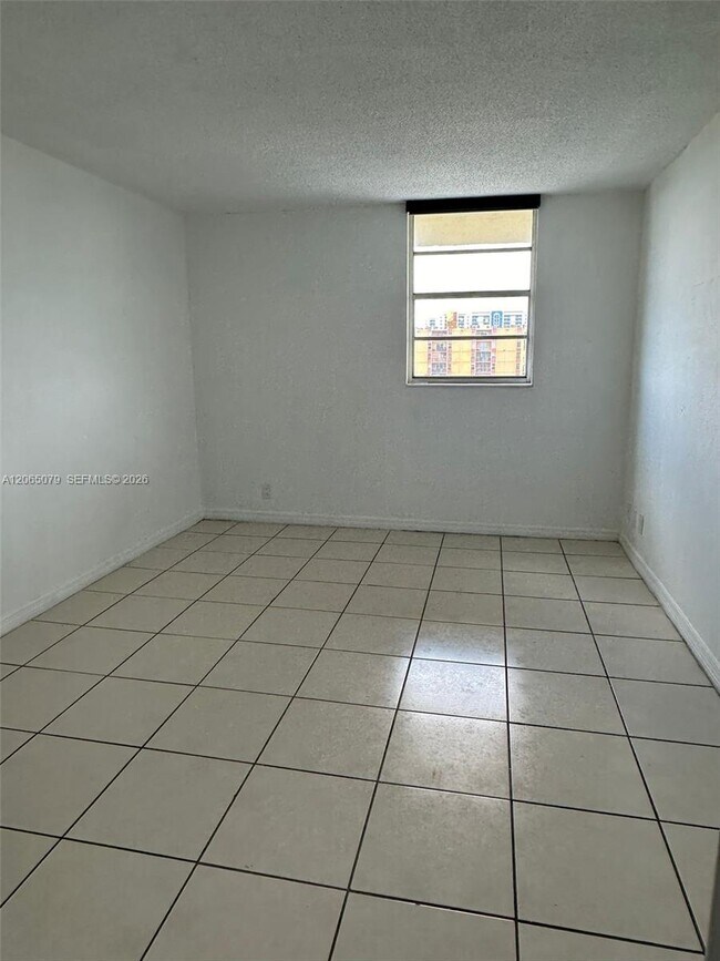 Building Photo - 801 NW 47th Ave