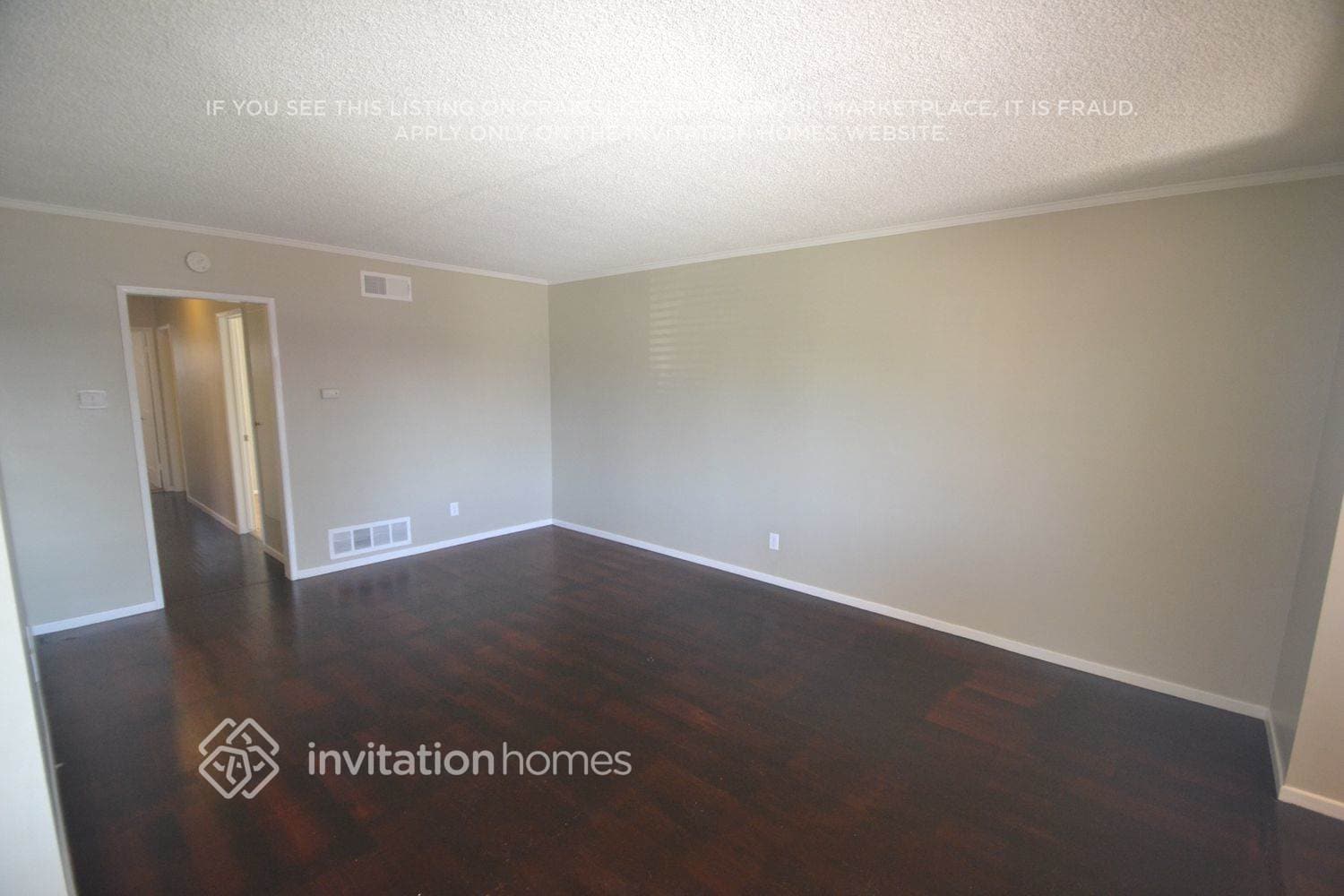 Building Photo - 533 W 224th St