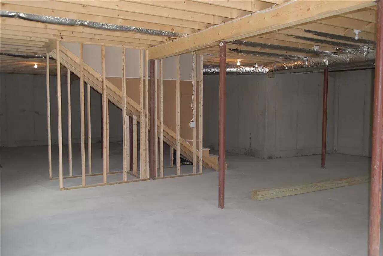 Basement - 61 Webster St