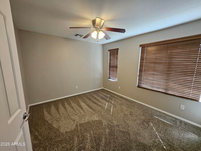 Building Photo - 3936 E Minton St