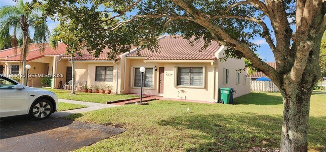 Building Photo - 6134 SW 147th Ct