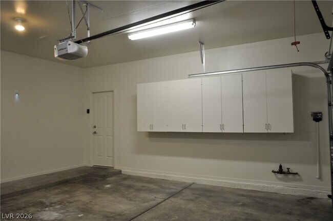 Building Photo - 10652 Angel Dreams Ave