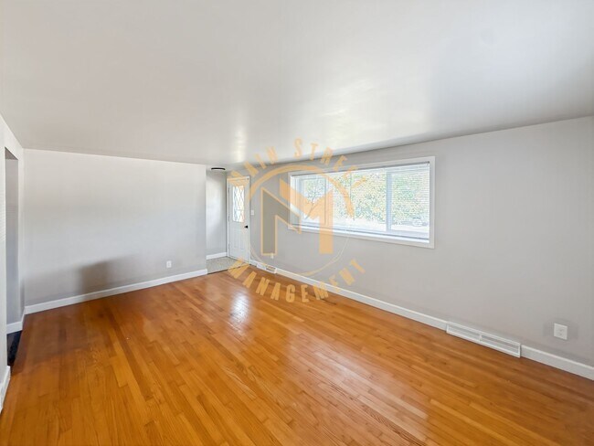 Building Photo - 1313 St Agnes Dr