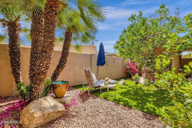 Building Photo - 10591 E Saddlehorn Dr