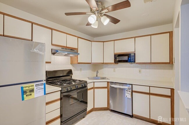 Building Photo - 1109 Stoneridge Cir