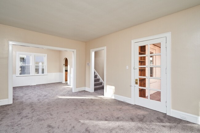 Building Photo - Large Firestone 4 Bed Brick Home