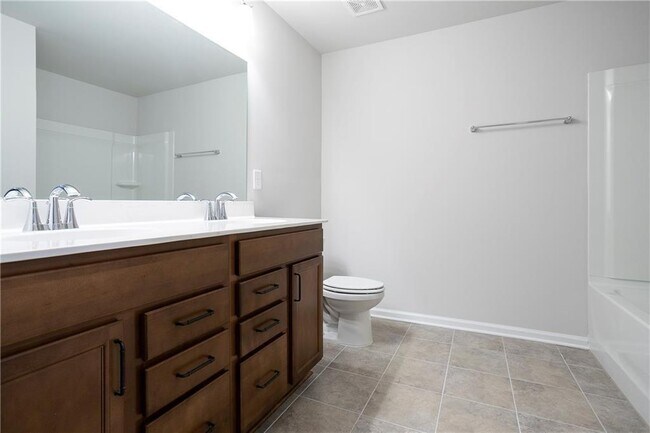 Building Photo - 5729 Wheeler Ridge Rd