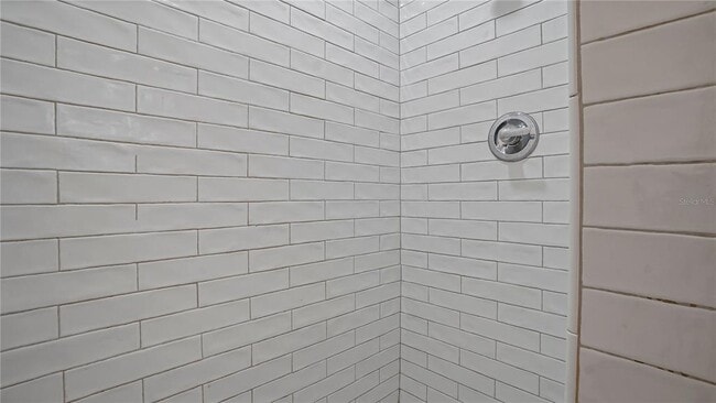 Building Photo - 2992 Chantilly Ave