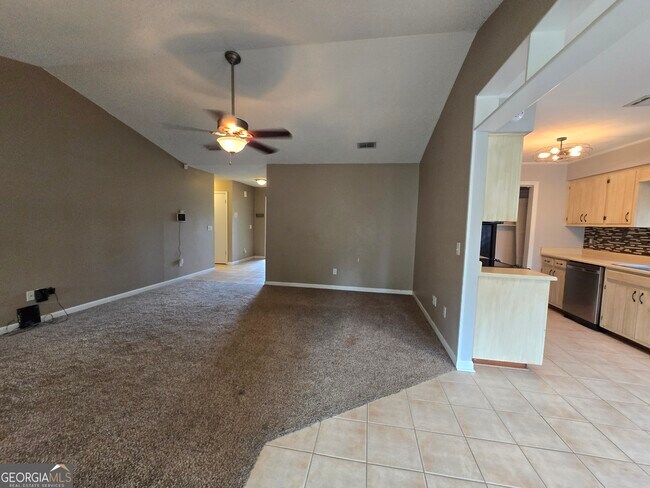 Building Photo - 127 Summerfield Dr