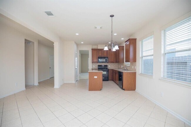 Building Photo - 7427 Boerne Creek Dr