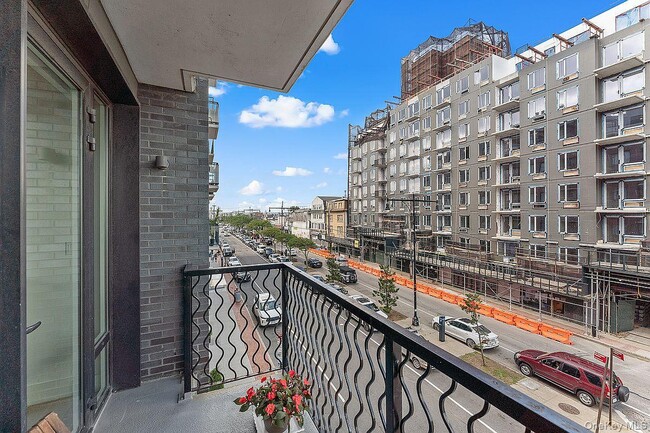 Building Photo - 1-33 Beach 116th St