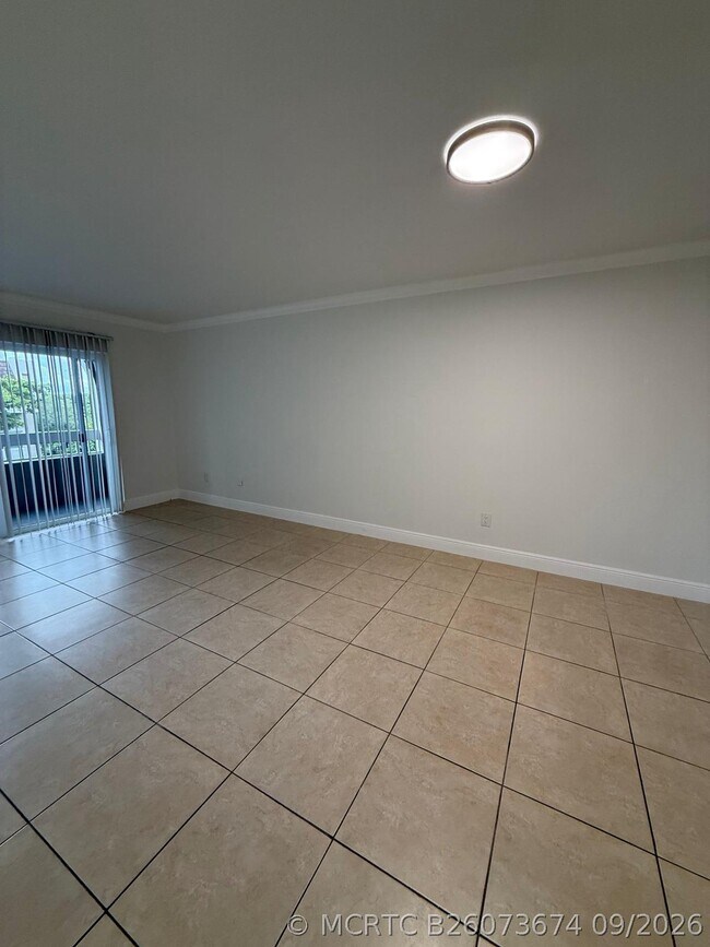 Building Photo - 7732 Camino Real
