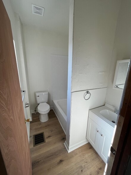 Bathroom - 301 Johnson St