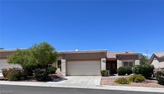 Building Photo - 10000 Bundella Dr