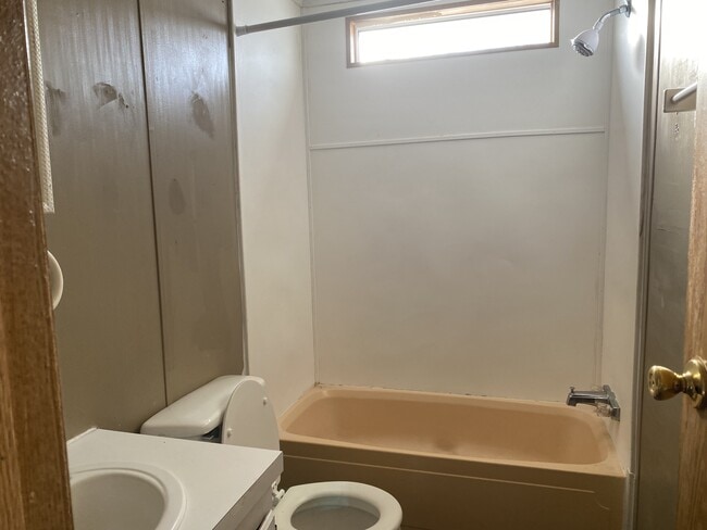 Building Photo - 47 Batson Rd