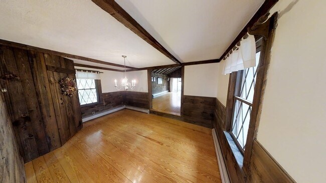 Building Photo - 63 Johnson St