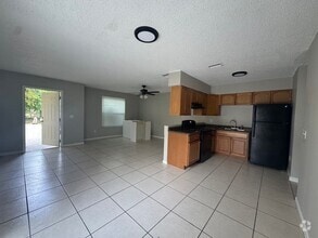 Building Photo - 4903 Serafica Dr