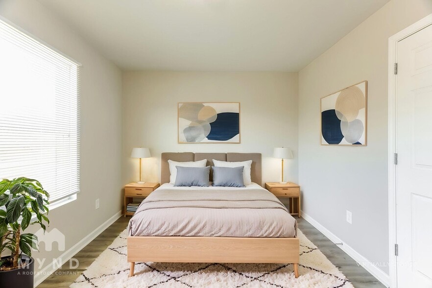 Building Photo - 15 Tiffany Ln