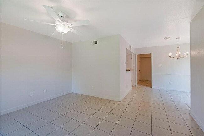 Building Photo - 9221 Vogue Ln