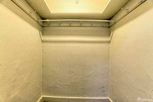 Building Photo - 1218 York St