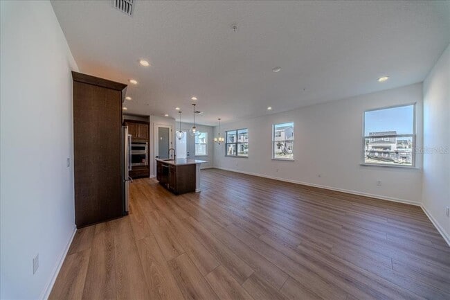 Building Photo - 1850 Falconhurst Ln