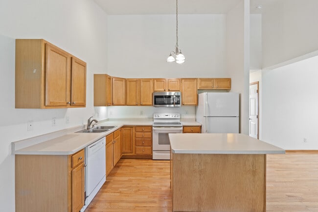 Building Photo - 21 Redtail Bend