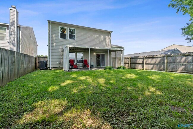 Building Photo - 271 Bermuda Lakes Dr