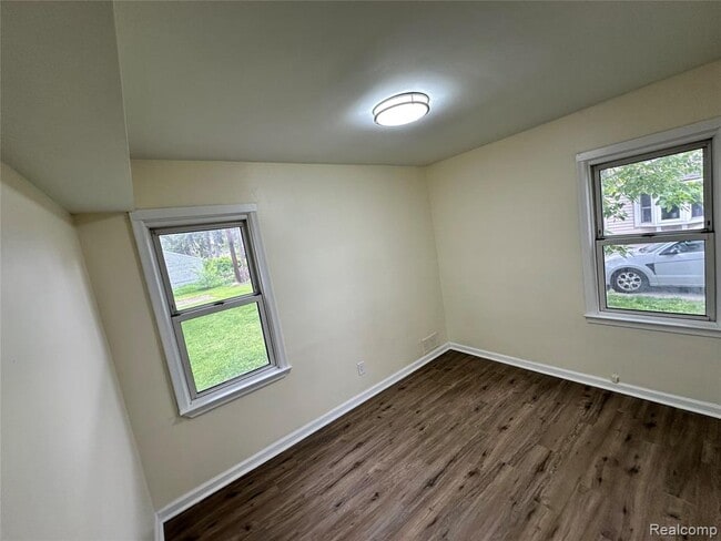 Building Photo - 33050 John Hauk St