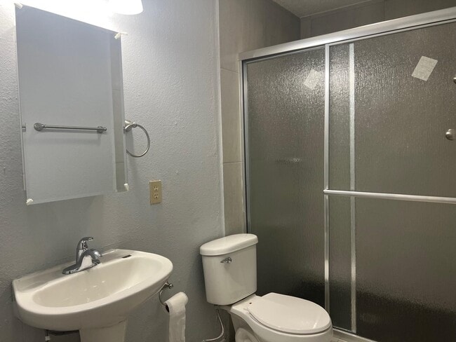 Building Photo - 1616 Jacaranda Ct