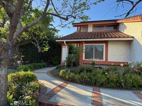 Building Photo - 753 Rushing Creek Pl