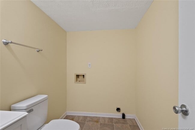 Building Photo - 7591 Beverly Dr