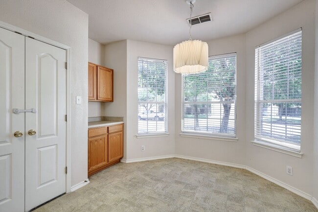 Building Photo - ARBOR AT SONOMA RANCH