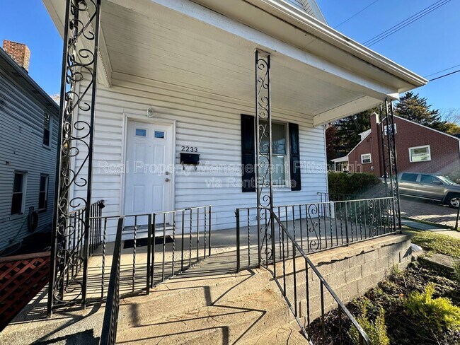 Building Photo - 2233 Milligan Ave