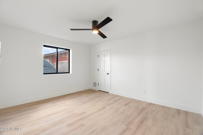 Building Photo - 1643 W Griswold Rd