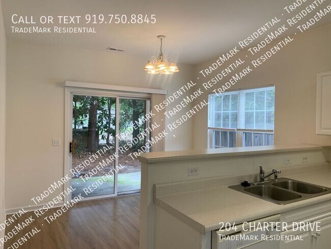 Building Photo - 204 Charter Dr