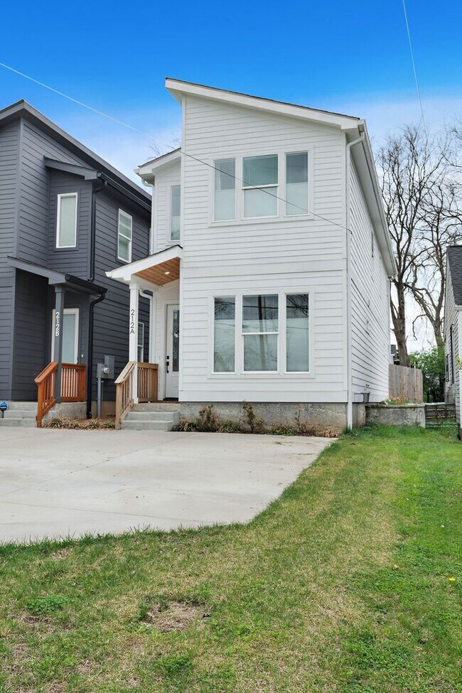 Building Photo - Stylish East Nashville Home with Open Layo...