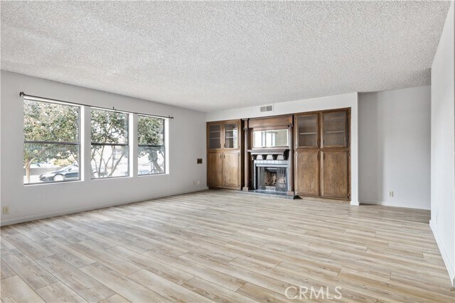 Building Photo - 440 Pacific St